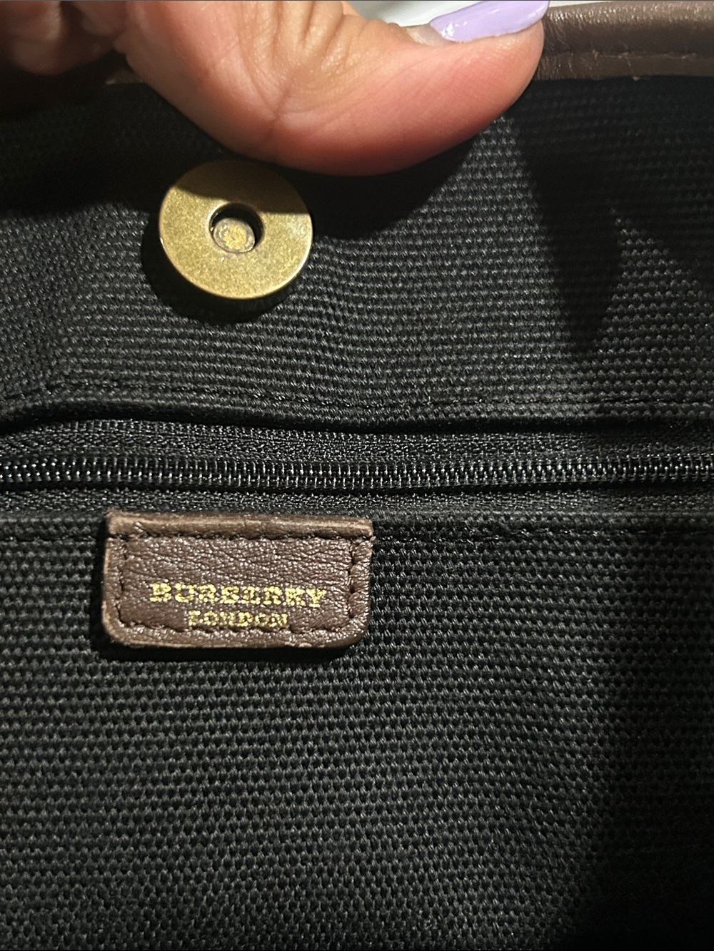 Burberry Haymarket Classic Tote top handle bag - Picture 9 of 11